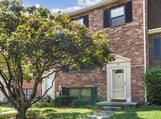 37 Brucester Bridge Ct, Catonsville, MD 21228