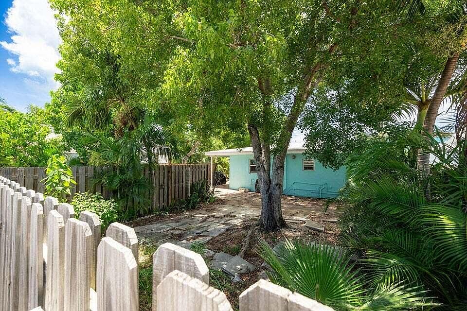 1st image of 2309 Patterson Ave