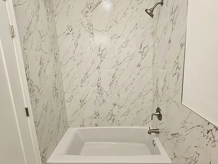 bath tub