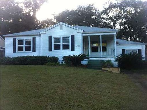 1st image of 235 N Cove Blvd