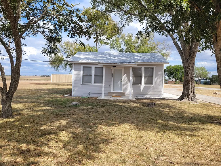 771 Geronimo Dr — Photo 1