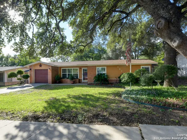 4415 NEWCOME DR, San Antonio, TX 78229