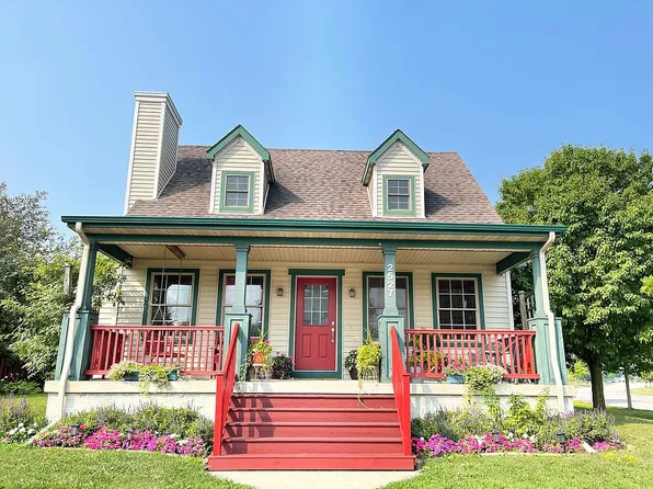 2527 Kent Ave, Ames, IA 50010