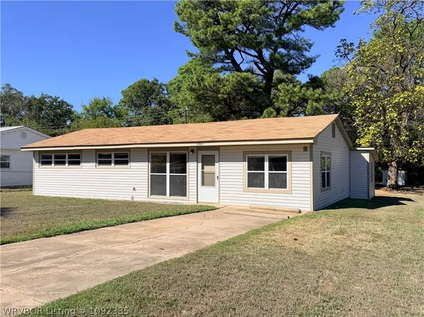 2827 Houston St, Fort Smith, AR 72901