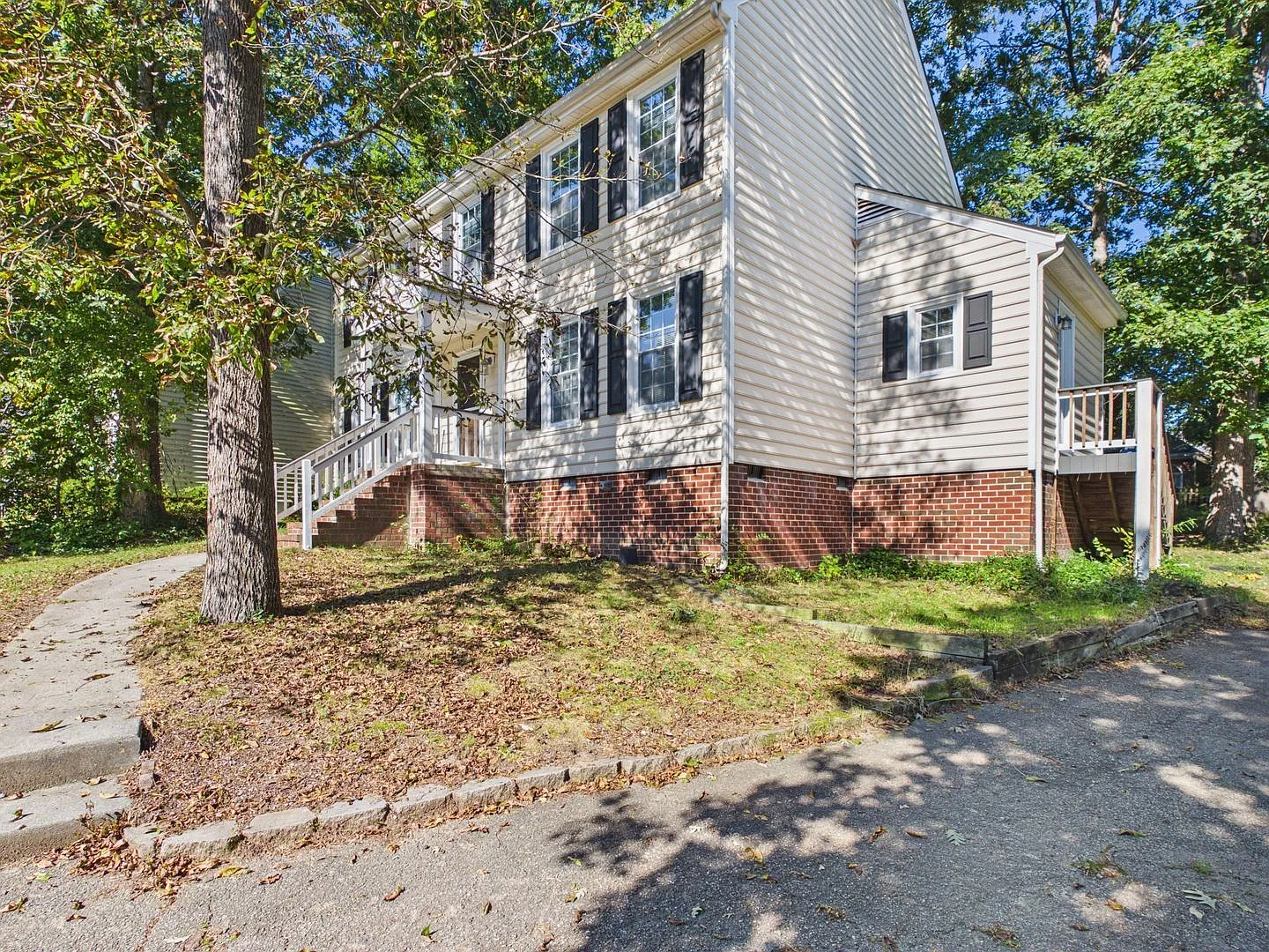 4 bed, 3.0 bath, 2102 sqft, $2,795 — Photo 3
