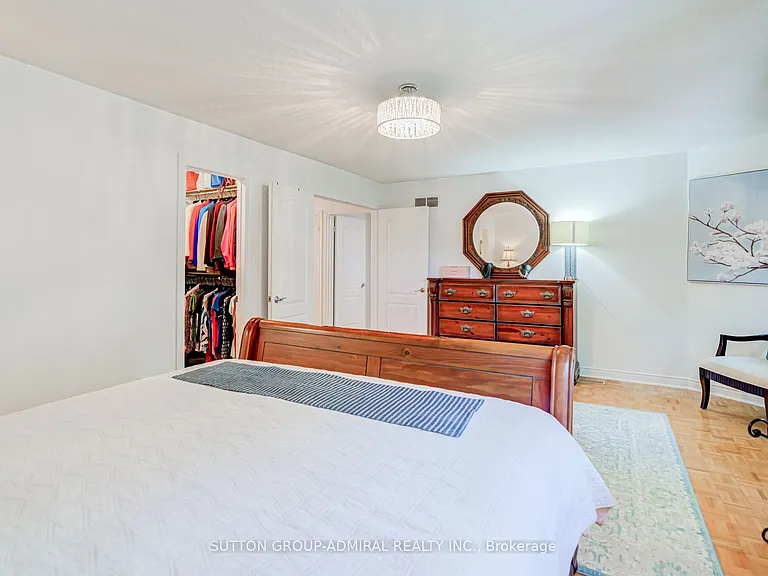 8890 Martin Grove Rd — Photo 34