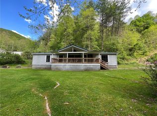 599 Isom Branch Rd, Lake, WV 25121