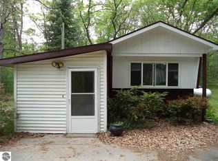 6162 Humphrey Dr, Hale, MI 48739