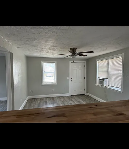 138 Botefuhr Ave — Photo 5