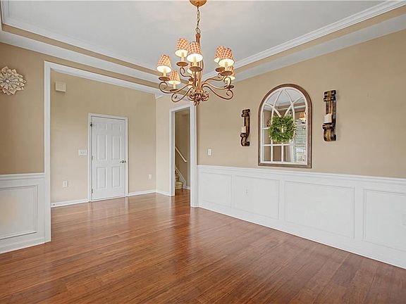 4th image of 79 Blakewood Ct