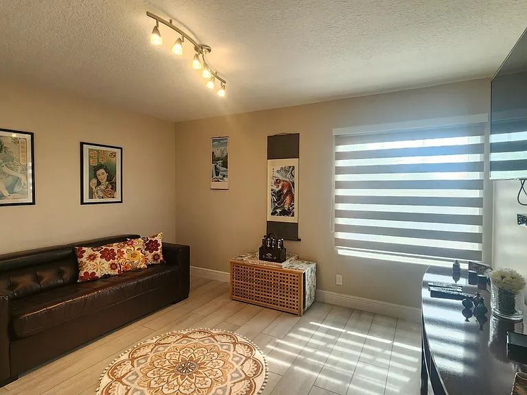 1851 Corsica Dr — Photo 55
