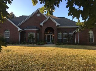 12653 Two Lake Ln, Collinsville, MS 39325