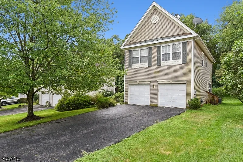 54 Plantation Rd