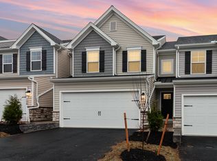 104 Emma Cir, Harrisburg, PA 17112