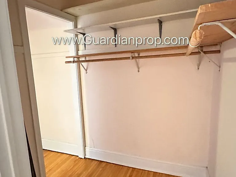 2876 Humboldt Ave S #105 — Photo 17