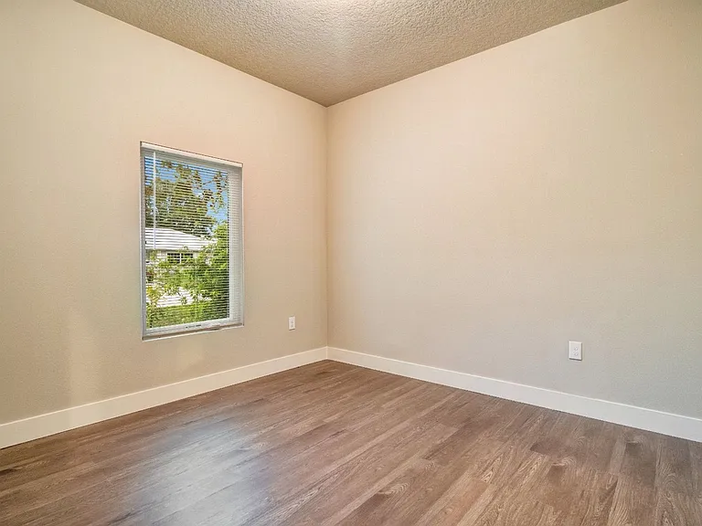 1493 Hayworth Cir NW — Photo 20