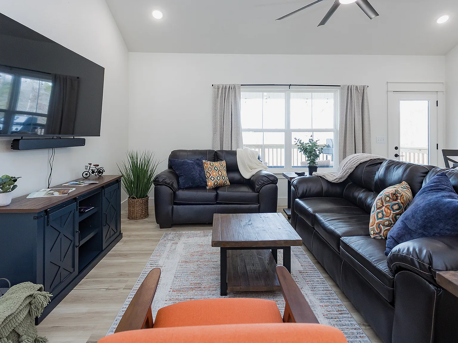 3 bed, 1495 sqft, $2,800 — Photo 4