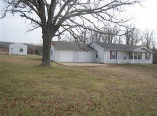 888 Red Top Rd, Strafford, MO 65757