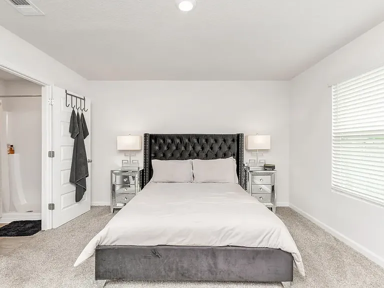 3418 Phoenix Ct — Photo 6