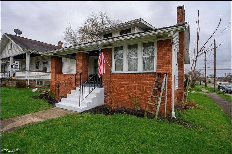 1st image of 740 Gorley St