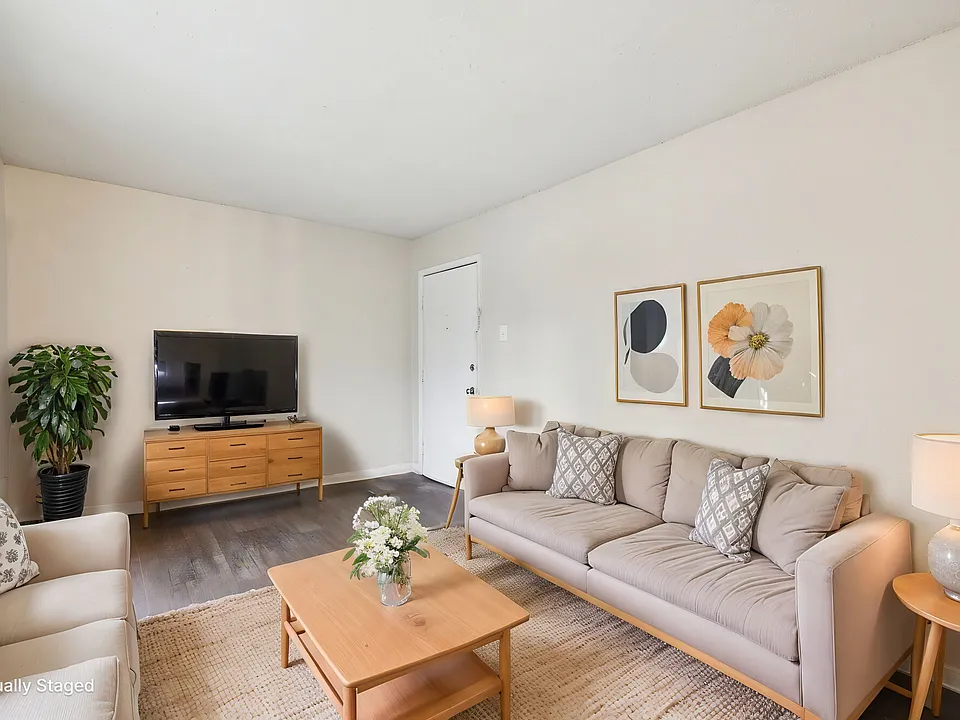 Windbury Apartments