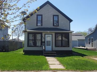 206 2nd Ave NE, Aberdeen, SD 57401