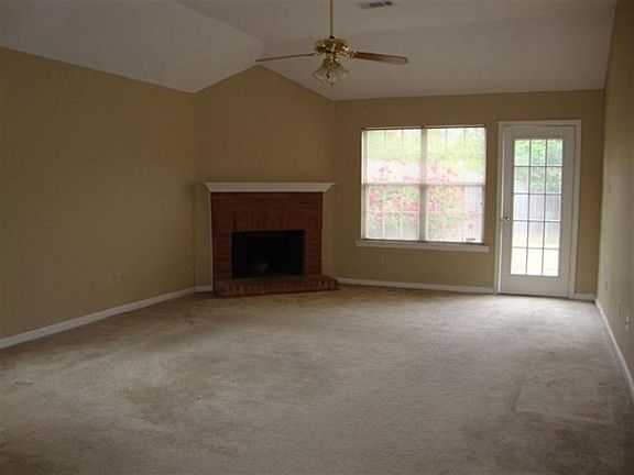 5th image of 2816 Garden Park Dr