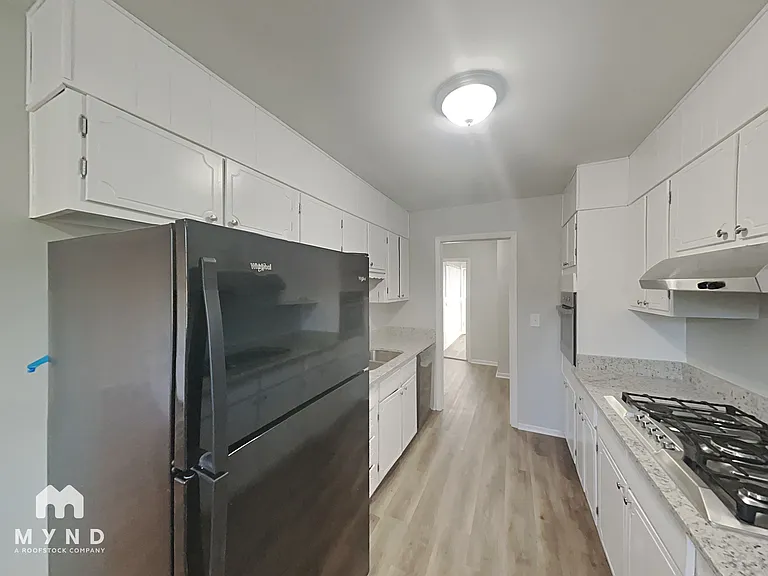 3672 Stanford Cir — Photo 3