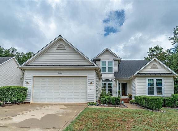 3rd image of 8627 Brookgreen Dr