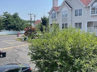 14 Prestwick Way, Edison, NJ 08820