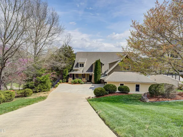149 Lake Harbor Dr, Johnson City, TN 37615