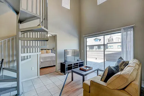 Floor plan 605