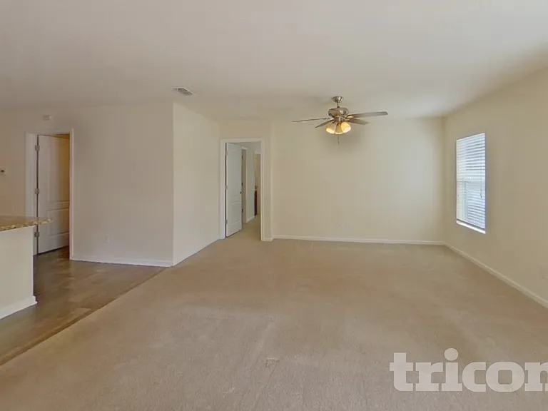 3323 Canyon Falls Dr — Photo 2