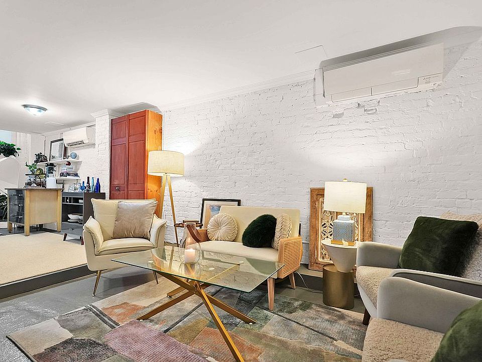 1st image of 21 Bleecker St