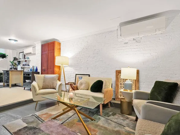 21 Bleecker St, New York, NY 10012