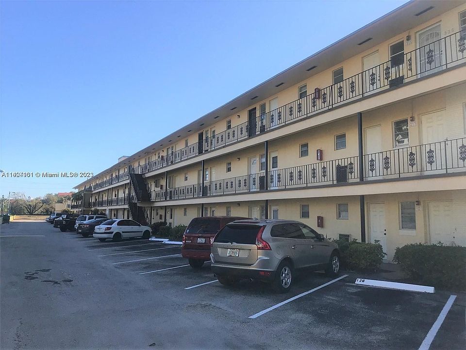 1st image of 20201 NE 29th Ct APT D106