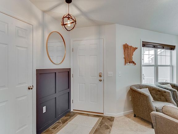 5th image of 13847 Adelle Ave