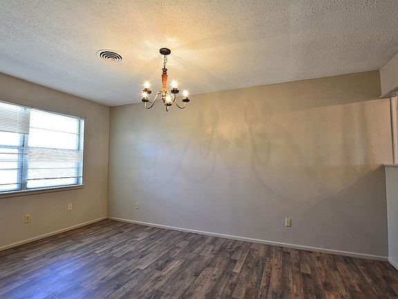 2nd image of 3607 Elkhart Ave