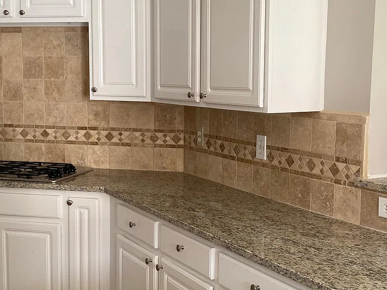9403 Meadow Point Ct — Photo 10