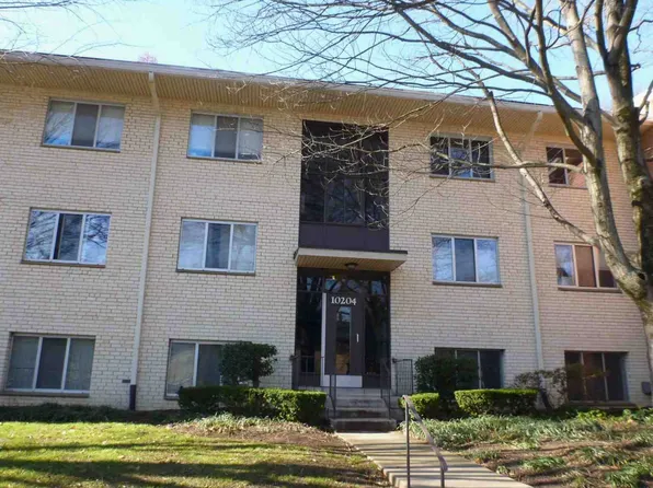 10204 Rockville Pike APT 402, Rockville, MD 20852