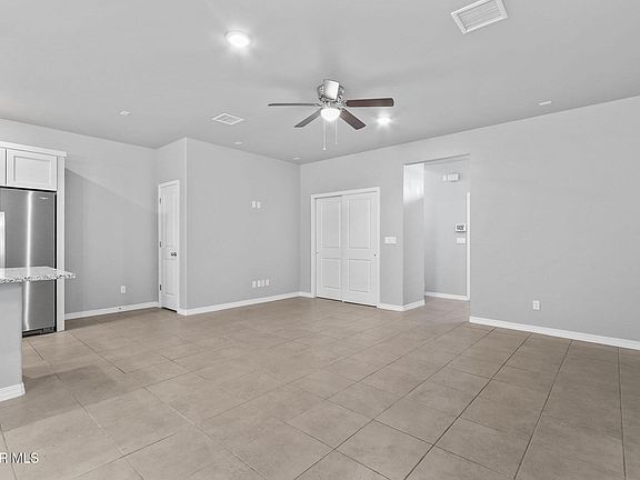 4th image of 4557 Mark Avizo St