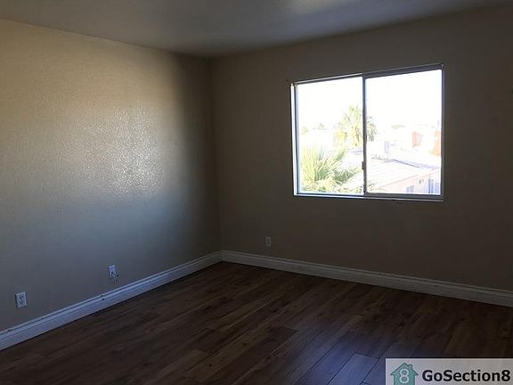4th image of 3928 Bolles Harbor St