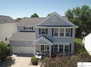 2915 Halifax Dr, Bellevue, NE 68123