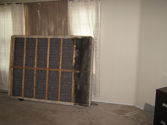 4th image of 661 E 4th Ave