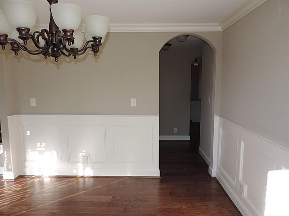 3rd image of 575 Summerhaven Lot 575