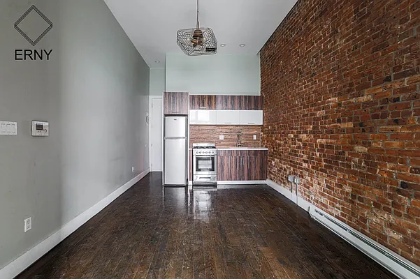 Rented by ERNY LLC | media 2