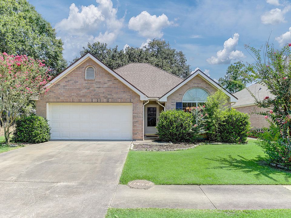 1st image of 120 Darlene Dr