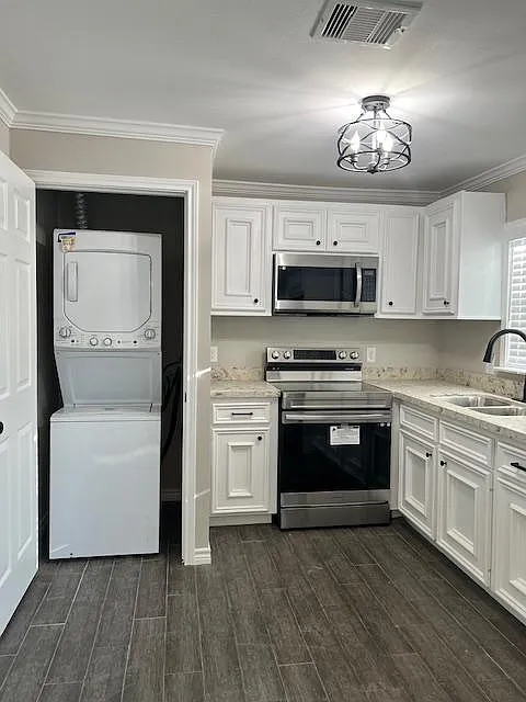 1 bed, 500 sqft, $975 — Photo 2