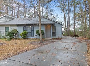 111 Twinwood Ct, Jacksonville, NC 28546