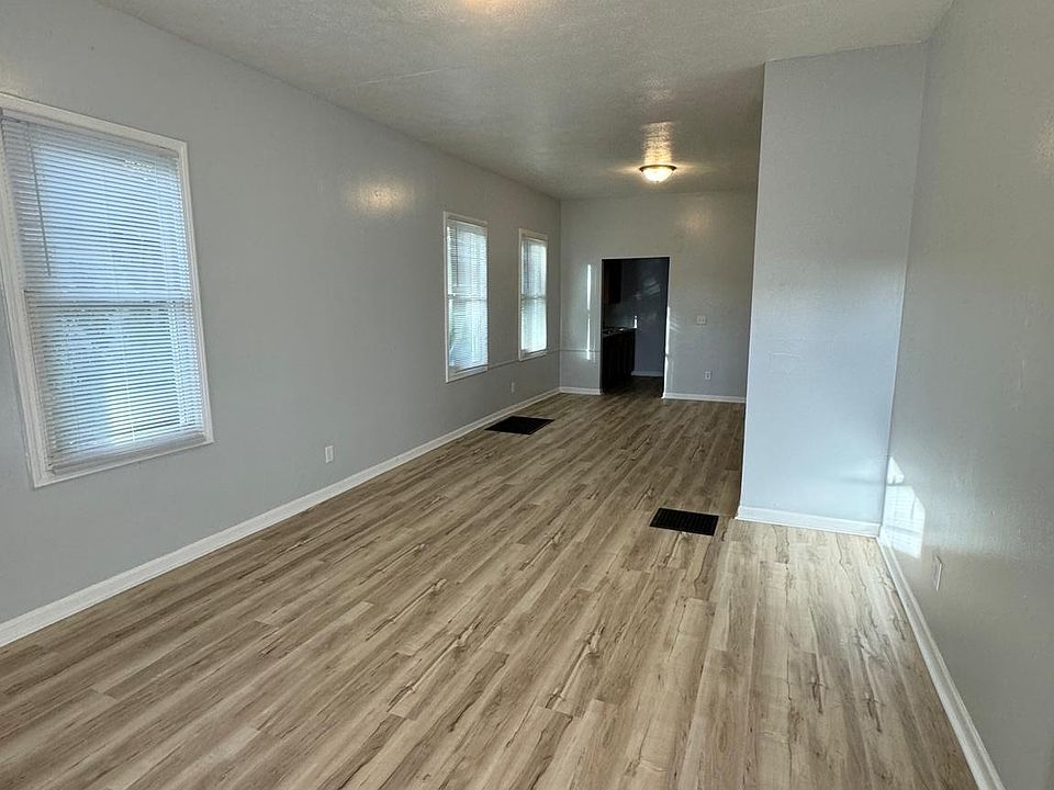 1st image of 419 N William St